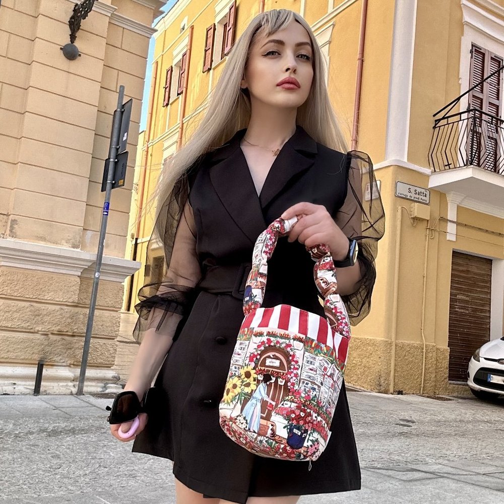 ARTIST HANDBAG